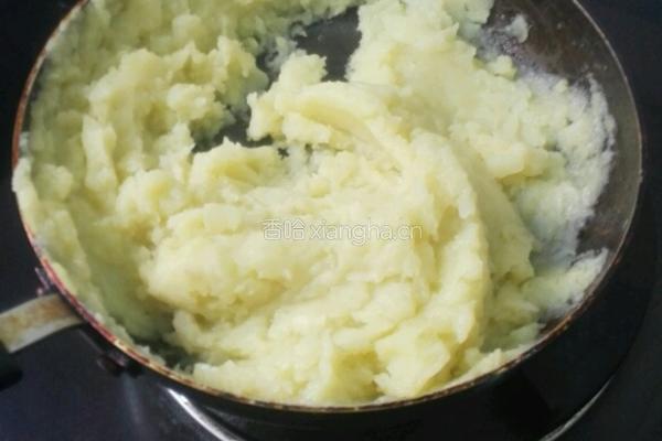 咖喱土豆泥的做法图解1