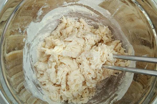 豆沙年轮面包的做法图解2