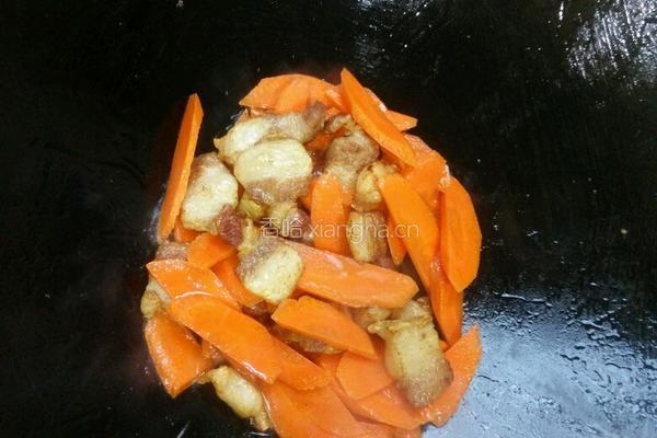 荷兰豆胡萝卜炒肉的做法图解5