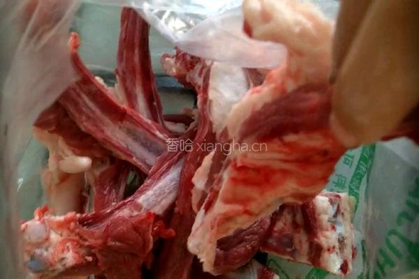 锡纸烤羊排的做法图解1