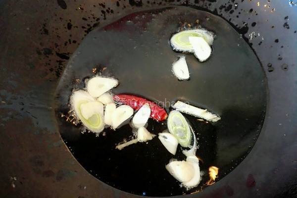 酱爆圆白菜的做法图解3