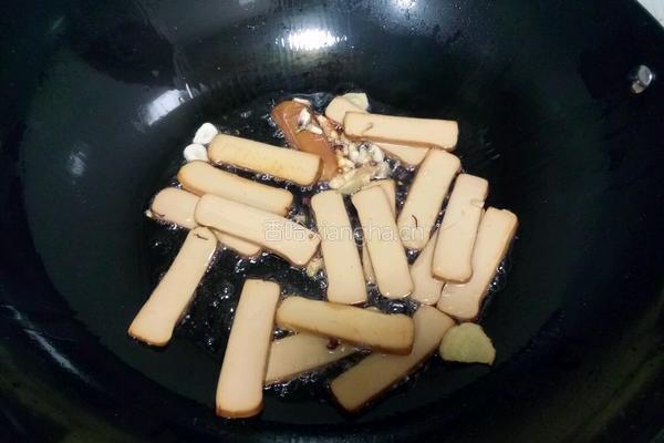 芹菜鸡蛋干的做法图解9