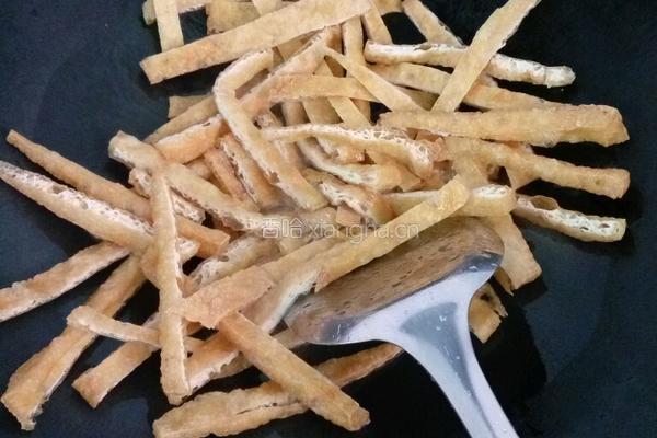 芹菜豆腐干的做法图解3