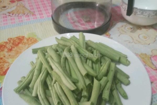 扁豆焖面的做法图解2