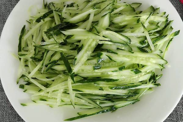 美味炸酱面的做法图解1