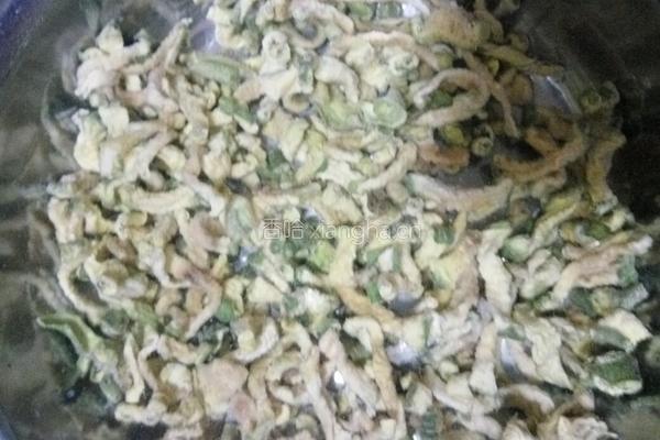 美味萝卜拌菜的做法图解2
