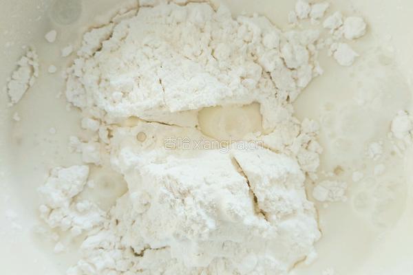 菠菜牛奶千层糕的做法图解1