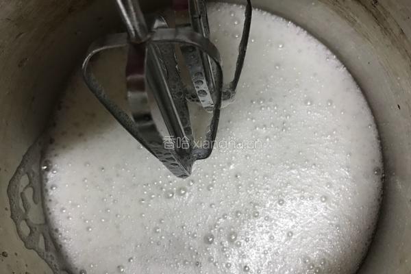 斑马纹戚风蛋糕的做法图解5
