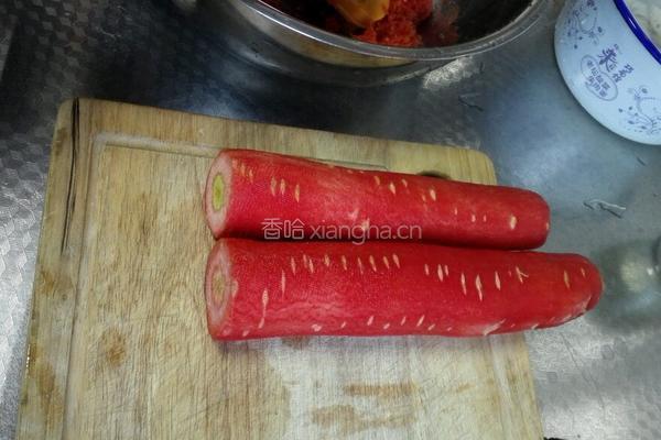 胡萝卜丸子的做法图解1