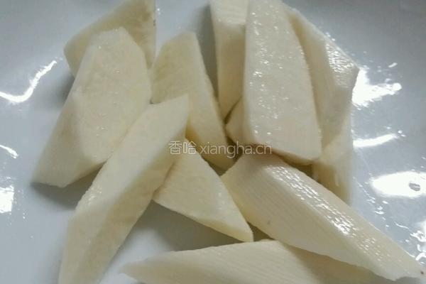 姬松茸山药骨汤的做法图解4
