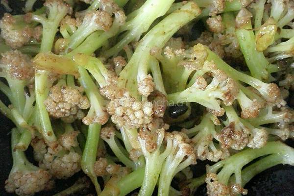 干煸豆豉菜花的做法图解6