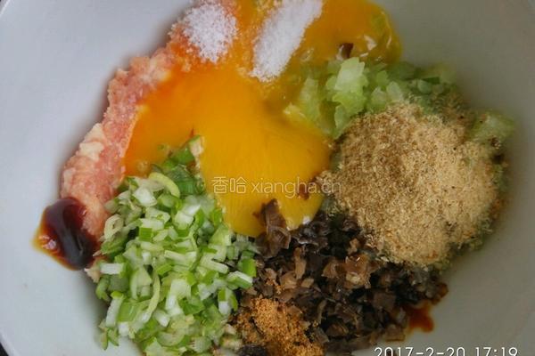 芹菜肉混沌的做法图解3