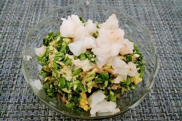 鲜虾韭菜鸡蛋饺子馅的做法图解15