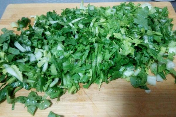 肉末小白菜的做法图解1