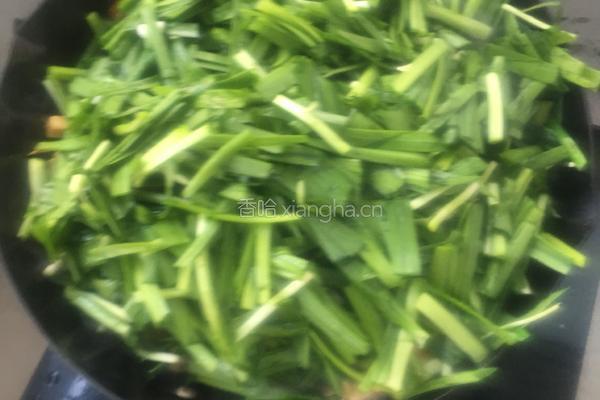 豆干炒韭菜的做法图解4