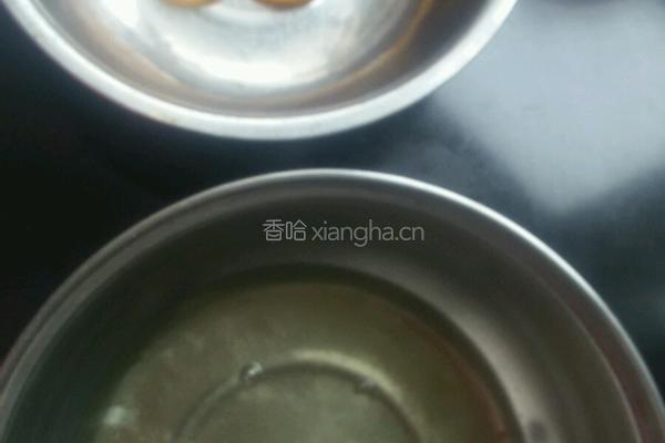肉松香肠蛋糕卷的做法图解1
