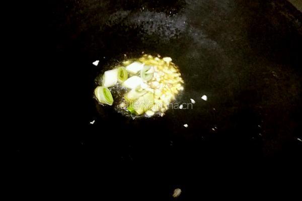 剁椒茄子炒肉的做法图解7