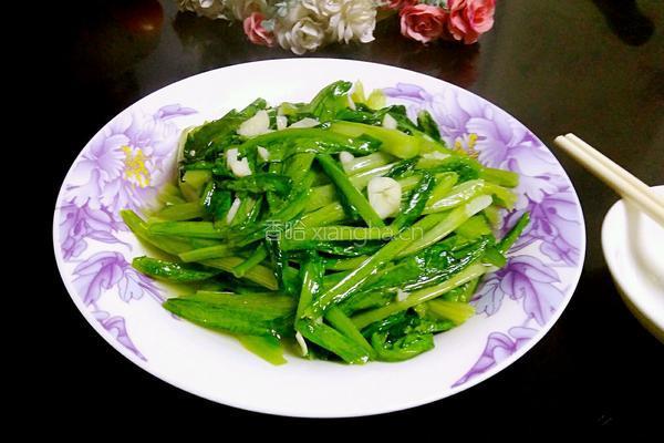 蒜香油麦菜的做法图解6