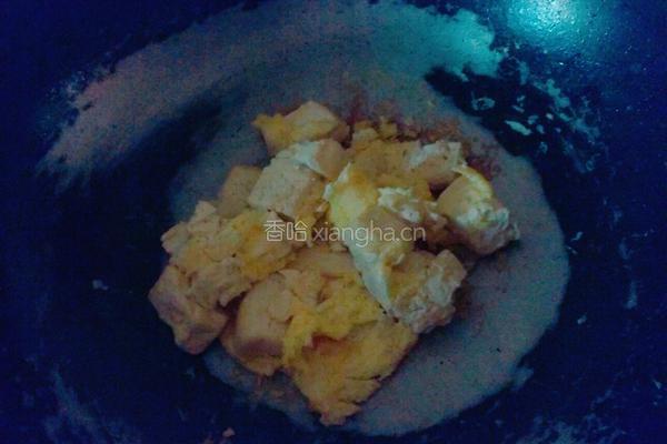 豆腐炒蛋的做法图解5