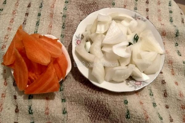 家庭小炒豆腐泡的做法图解2