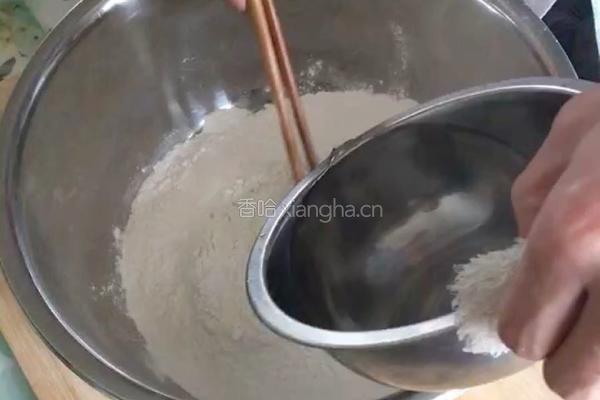 小吕爱擀面之吃春饼的做法图解1