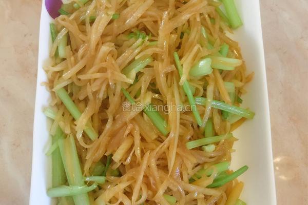 芹菜炒土豆丝的做法图解11