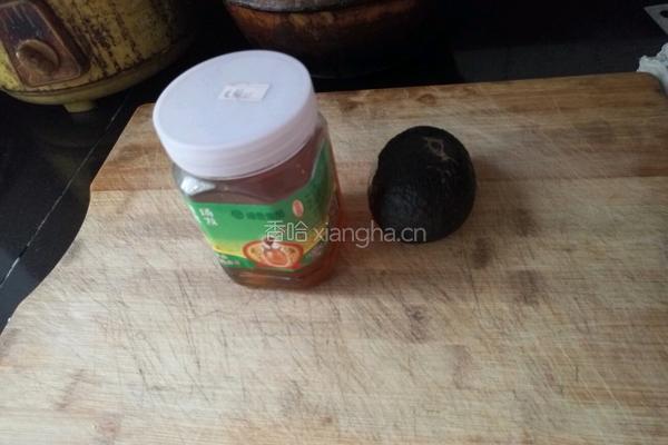 蜂蜜牛油果的做法图解1