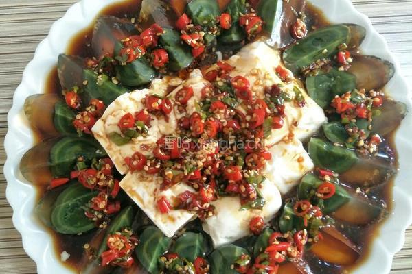 皮蛋豆腐的做法图解12