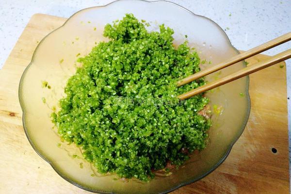 芦蒿肉末馄饨馅的做法图解7