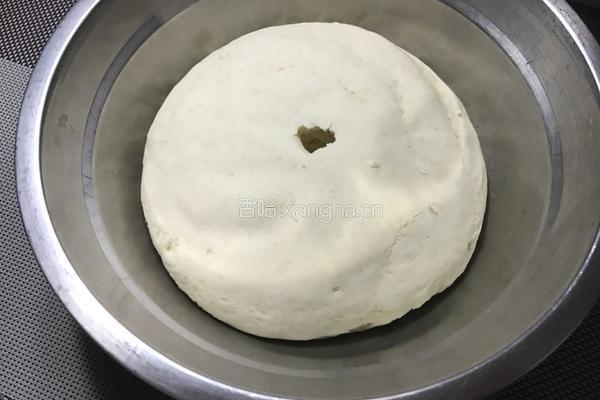 香菇豆沙包的做法图解3