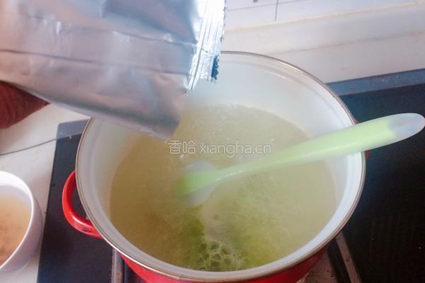 抹茶布丁酸奶杯的做法图解2