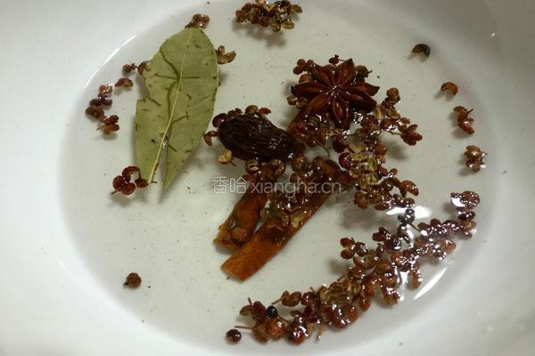 自制辣椒油的做法图解1