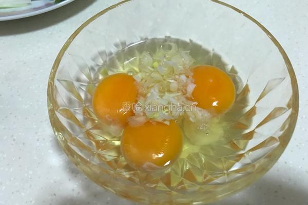葱花炒蛋的做法图解1