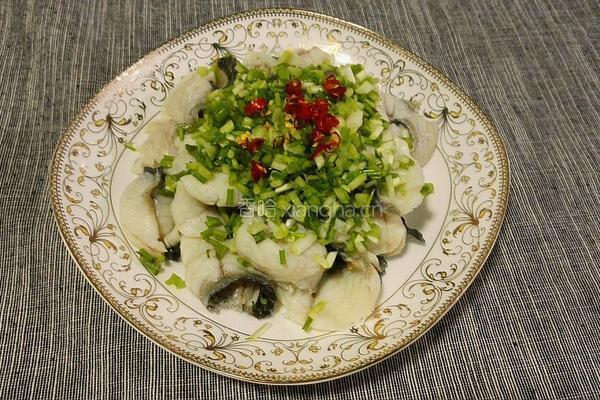 葱油黑鱼片的做法图解17