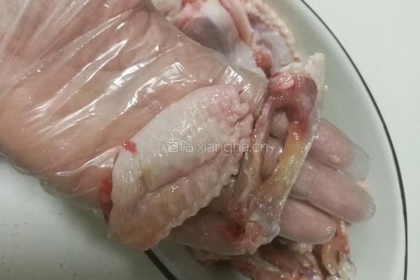 鸡翅肉汁包饭的做法图解2