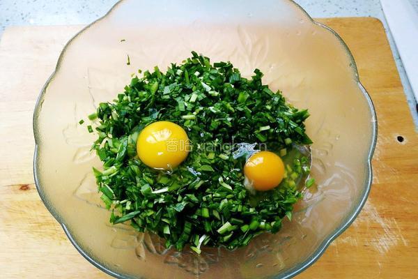 韭菜鸡蛋饼的做法图解3