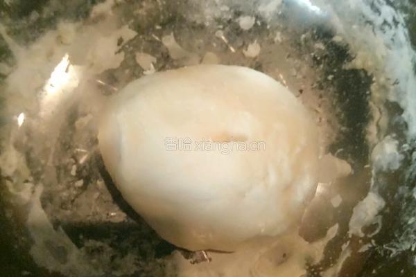 猪肉大葱烫面蒸饺 的做法图解1
