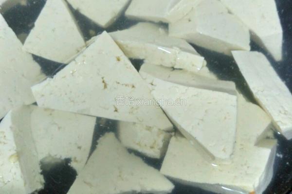 鱼香豆腐私房菜的做法图解2