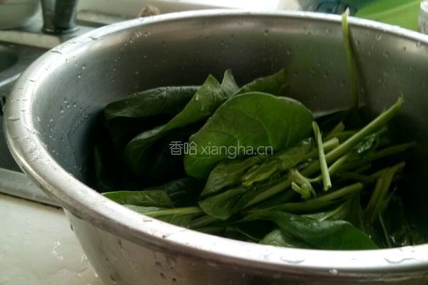 菠菜鸡蛋面的做法图解1