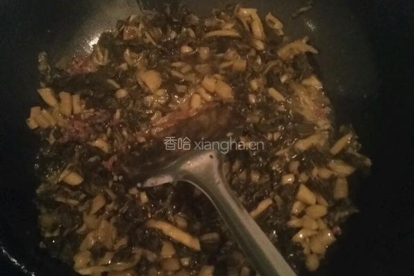 酸菜甜辣鱼的做法图解2