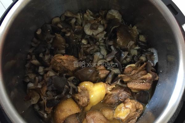 小鸡炖蘑菇的做法图解6