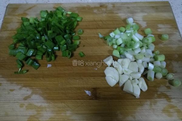 红酒鸡翅的做法图解2