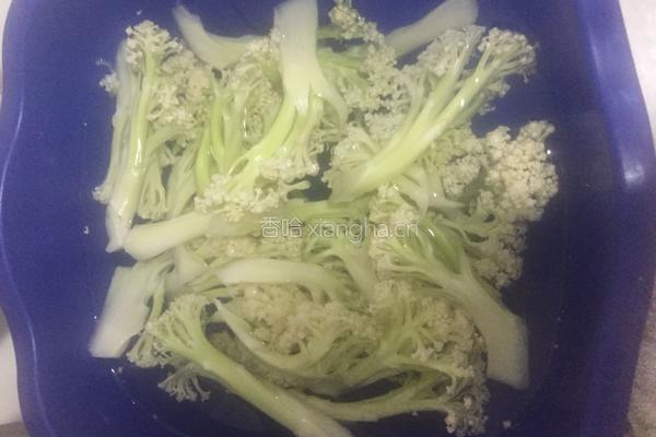 干煸菜花的做法图解1