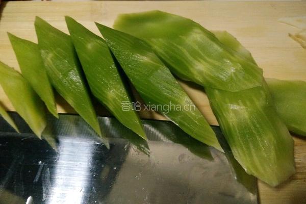 清炒莴笋的做法图解2