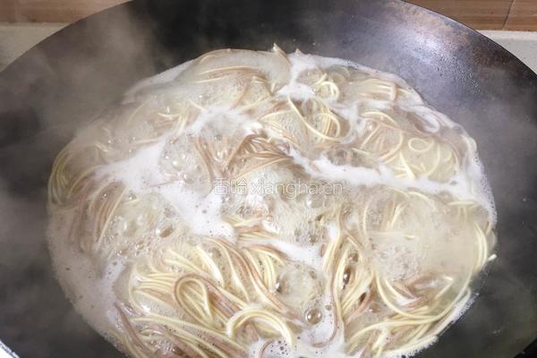 西红柿鸡蛋打卤面的做法图解13