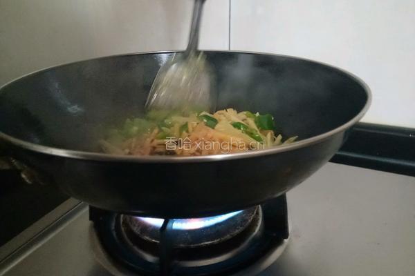 老干妈炒青椒土豆的做法图解8