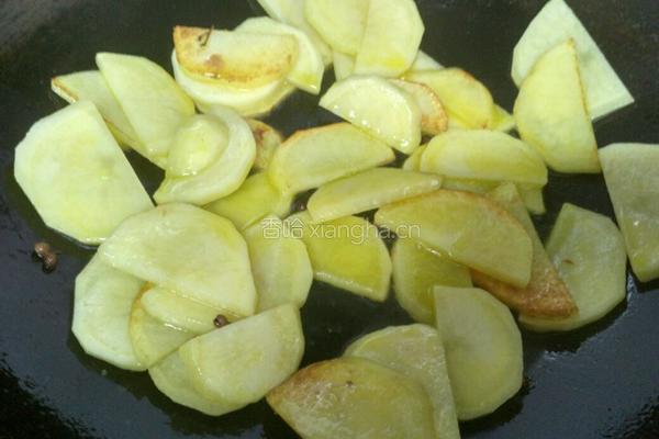 大辣椒炒土豆片的做法图解5