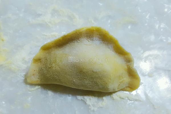 玉米面酸菜蒸饺的做法图解15