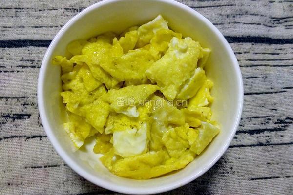 豌豆炒鸡蛋的做法图解5