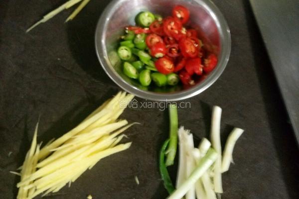 清爽风味鲫鱼的做法图解2